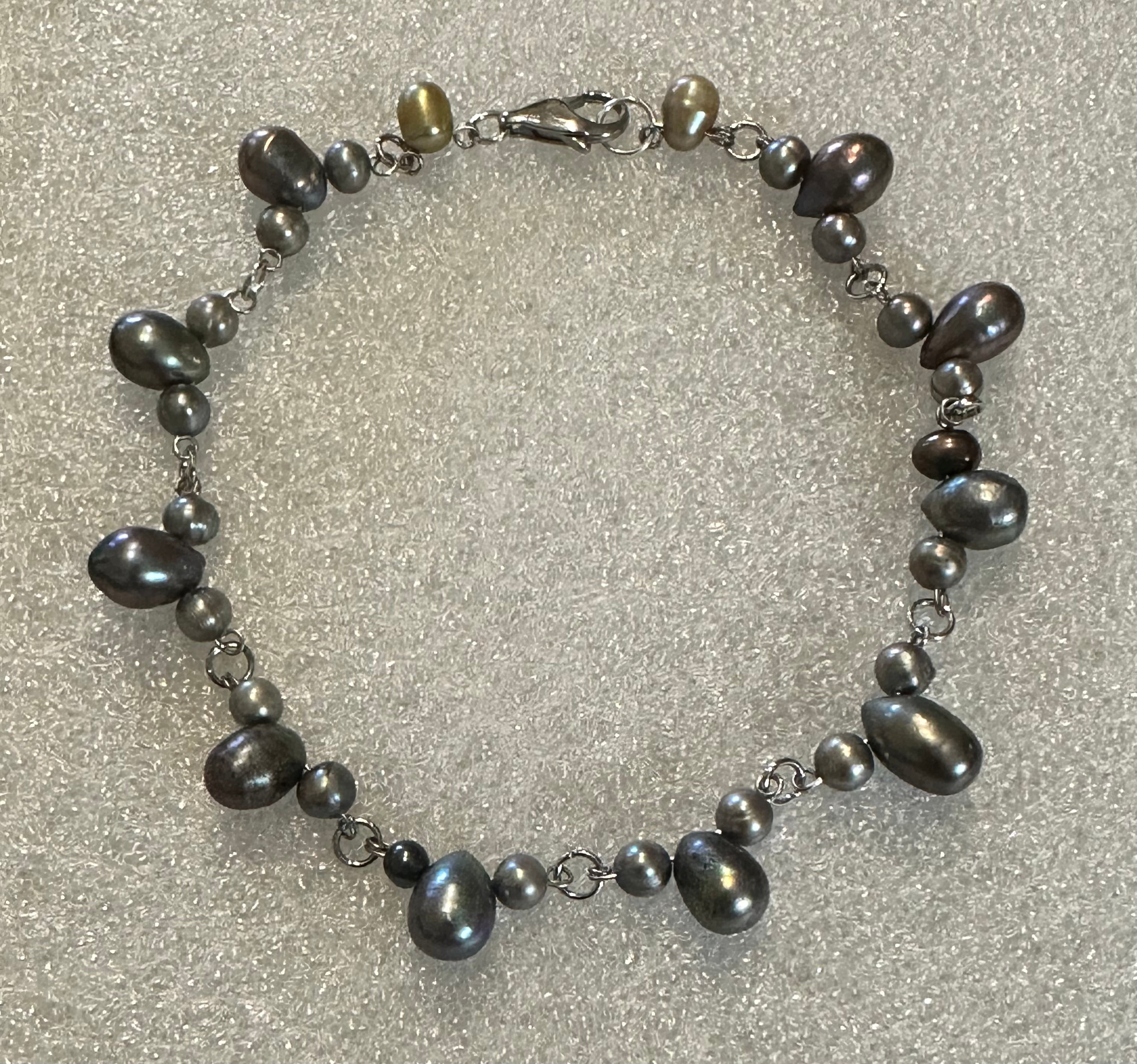 Teardrop Iridescent Pearl Anklet (8)