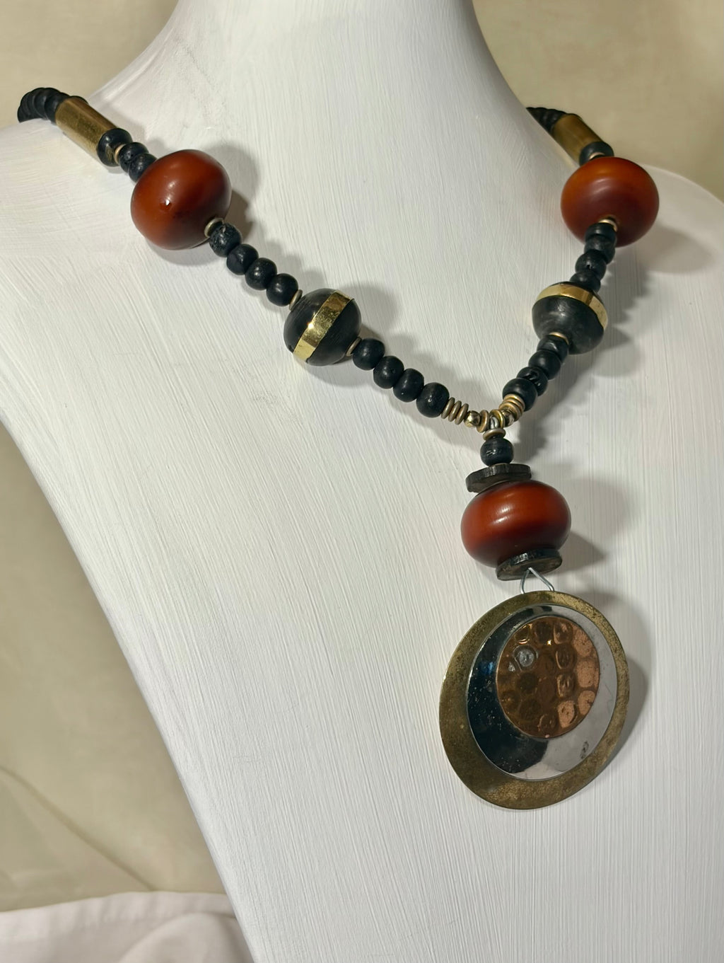 Gong Necklace w/Earrings