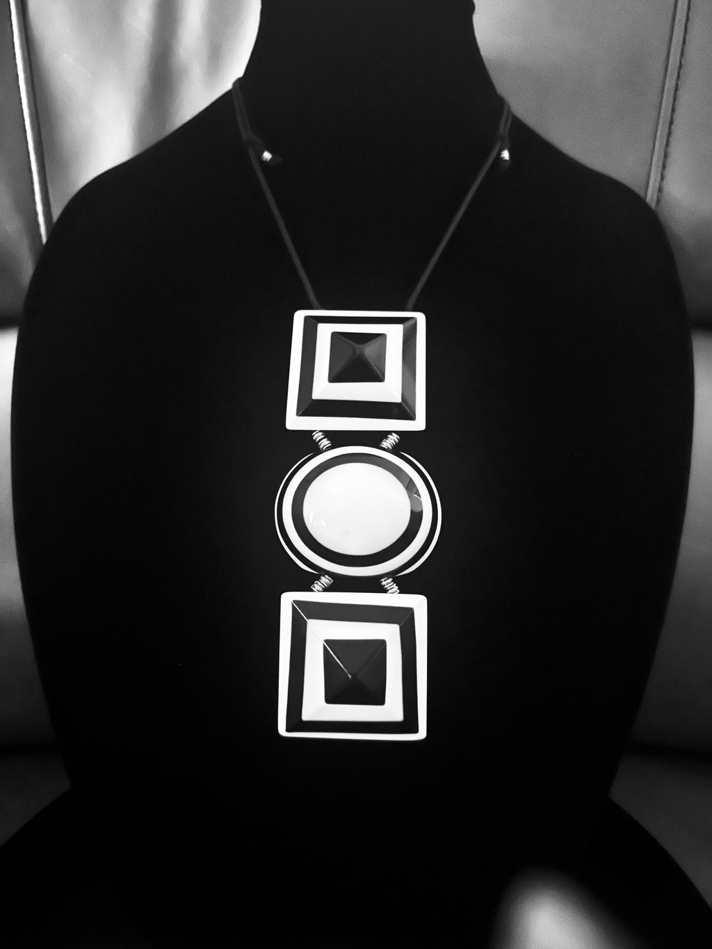 Black Square, White Circle, Black Square