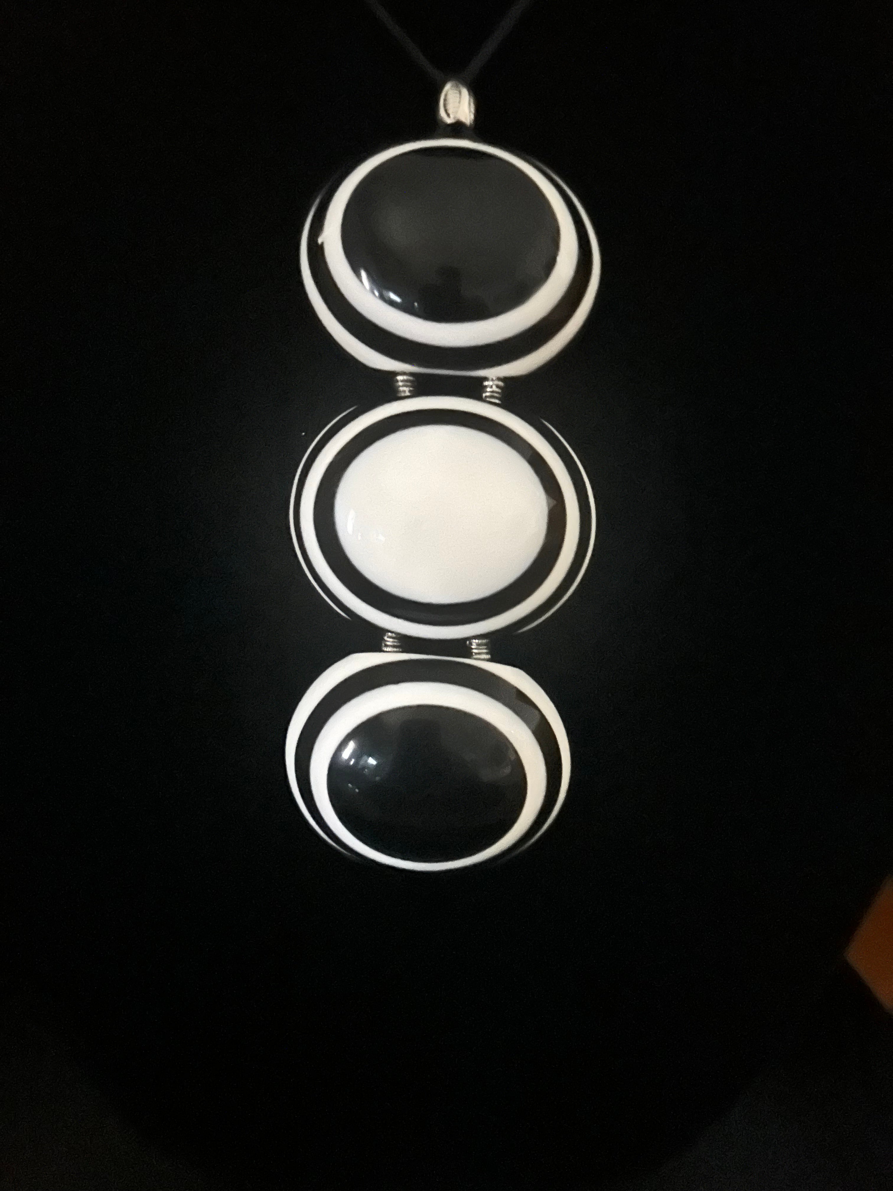 Black White Black Circles