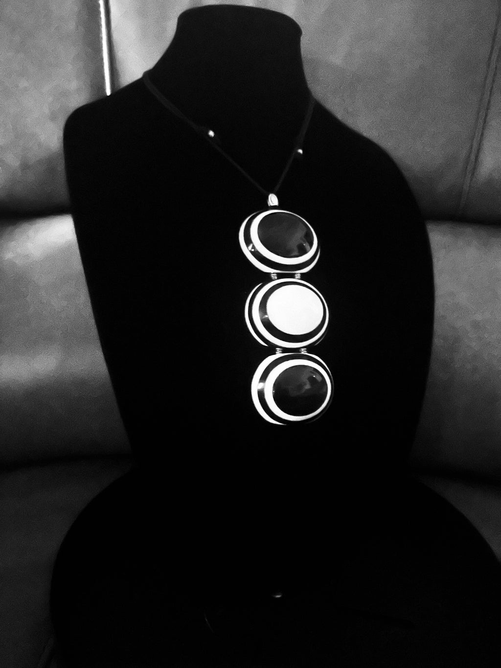 Black White Black Circles